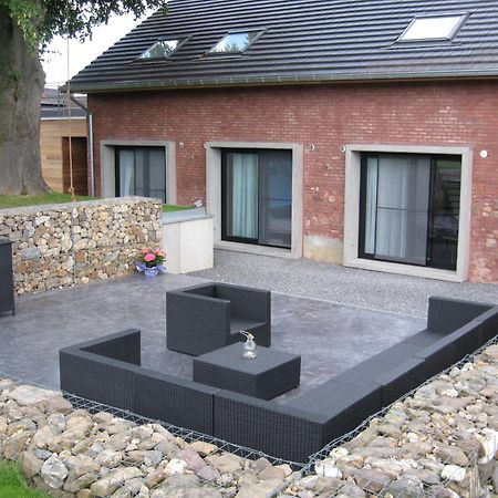 B&B Bed And Beyond Opglabbeek Esterno foto