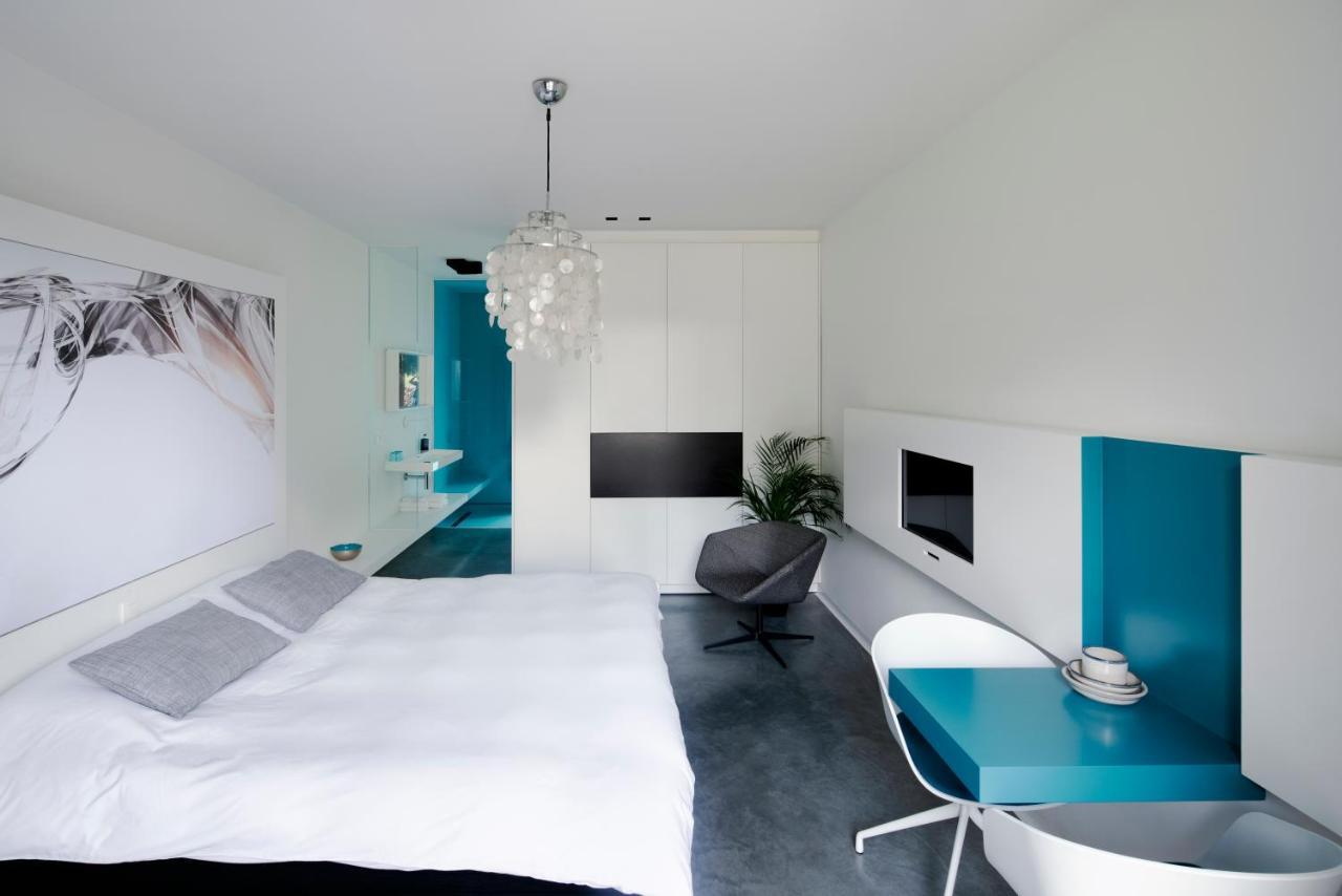 B&B Bed And Beyond Opglabbeek Esterno foto