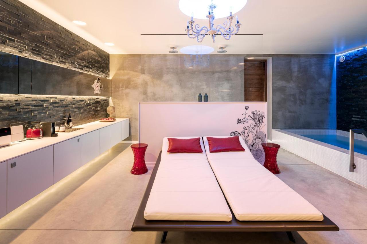 B&B Bed And Beyond Opglabbeek Esterno foto